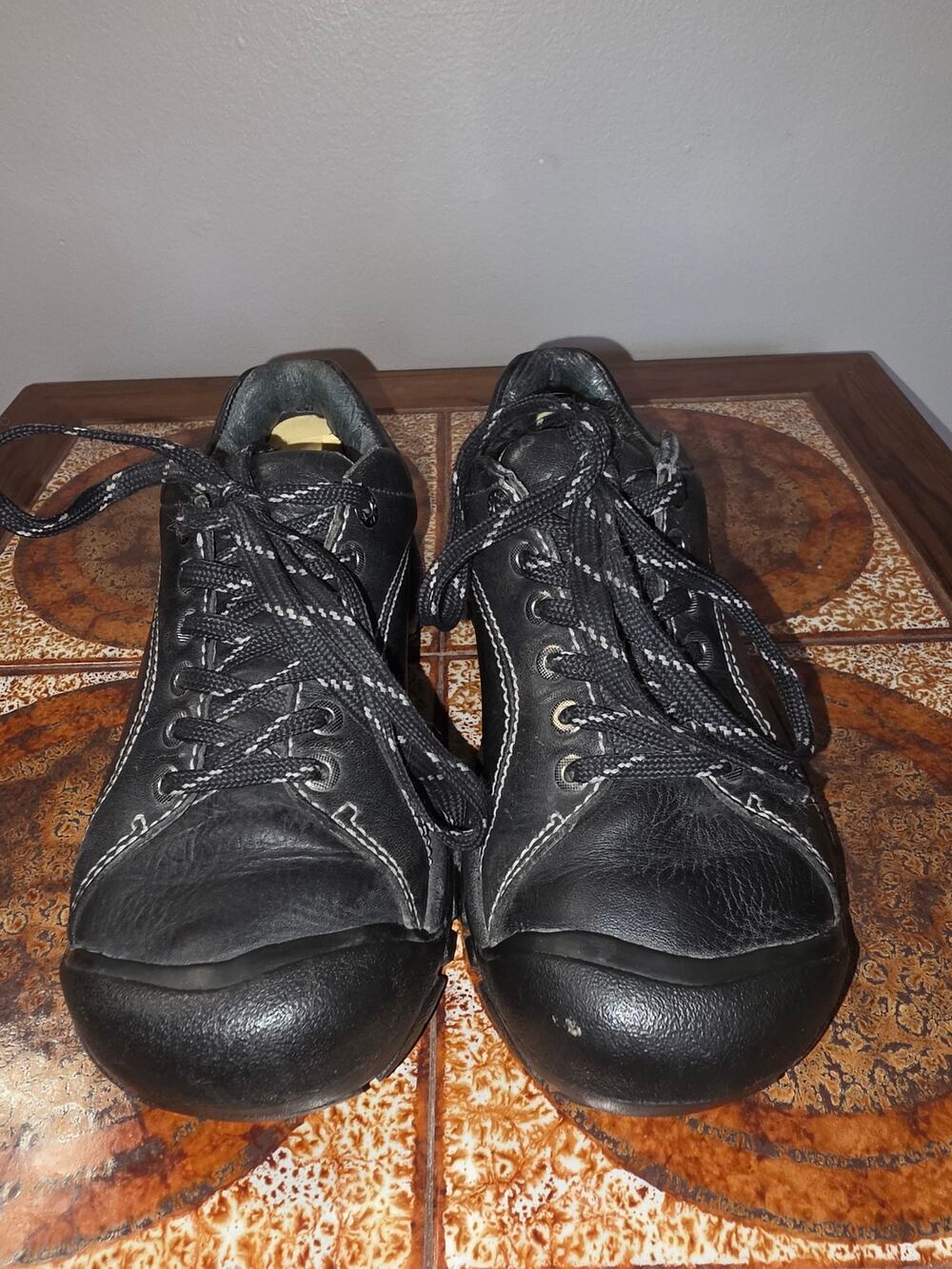 Keen Briggs Lace Up walking Hiking Shoes size 7